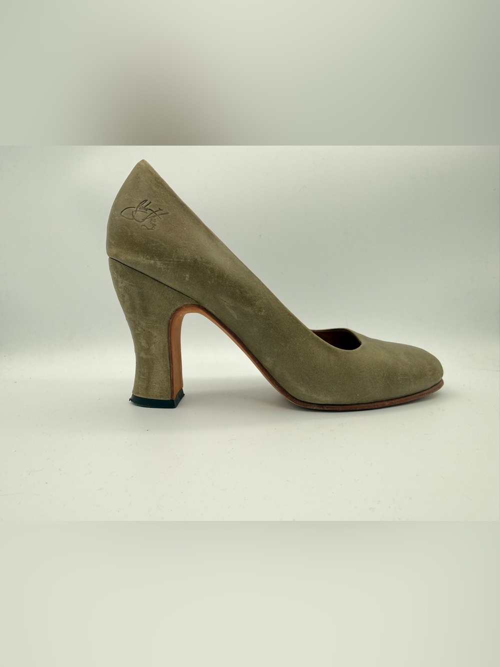 John Fluevog Medugorje Olive Green Pump Classic Leather 7